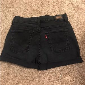 black levi denim shorts